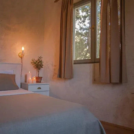 Villa Stunning 4 Bedrooms Zlatni Rat Stunning Location 5m From The Sea 150m From Centre Brac *