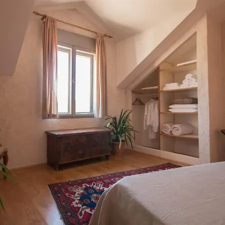 Stunning 4 Bedrooms Zlatni Rat Stunning Location 5m From The Sea 150m From Centre Brac *