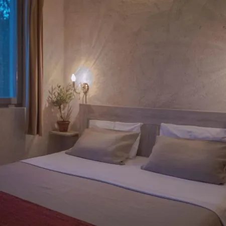 Stunning 4 Bedrooms Zlatni Rat Stunning Location 5m From The Sea 150m From Centre Brac Villa