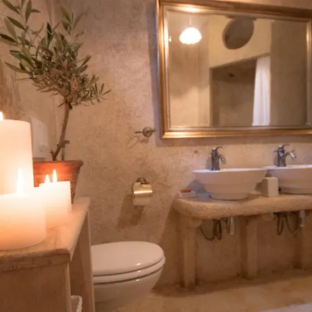 Villa Stunning 4 Bedrooms Zlatni Rat Stunning Location 5m From The Sea 150m From Centre Brac