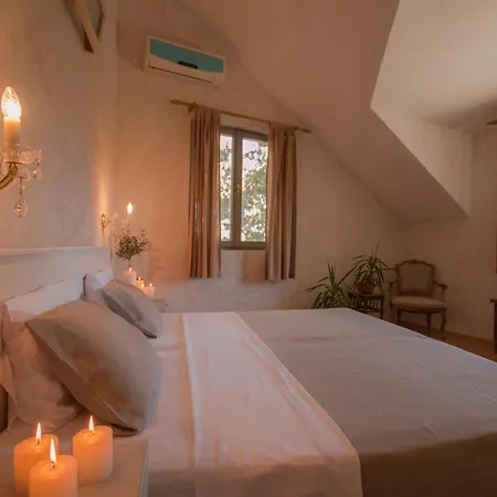 Stunning 4 Bedrooms Zlatni Rat Stunning Location 5m From The Sea 150m From Centre Brac Villa